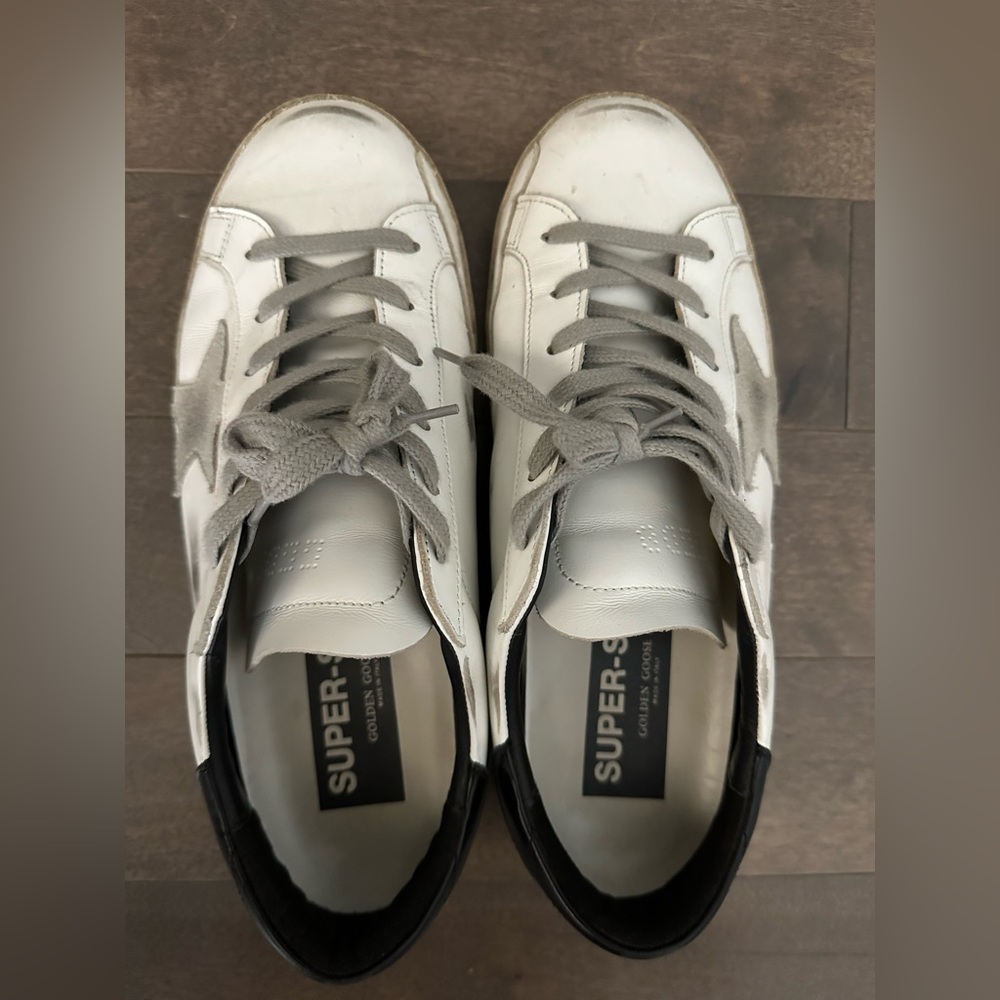 Golden Goose sz 40 White/Ice/Black.  Great shape and super comfortable.
